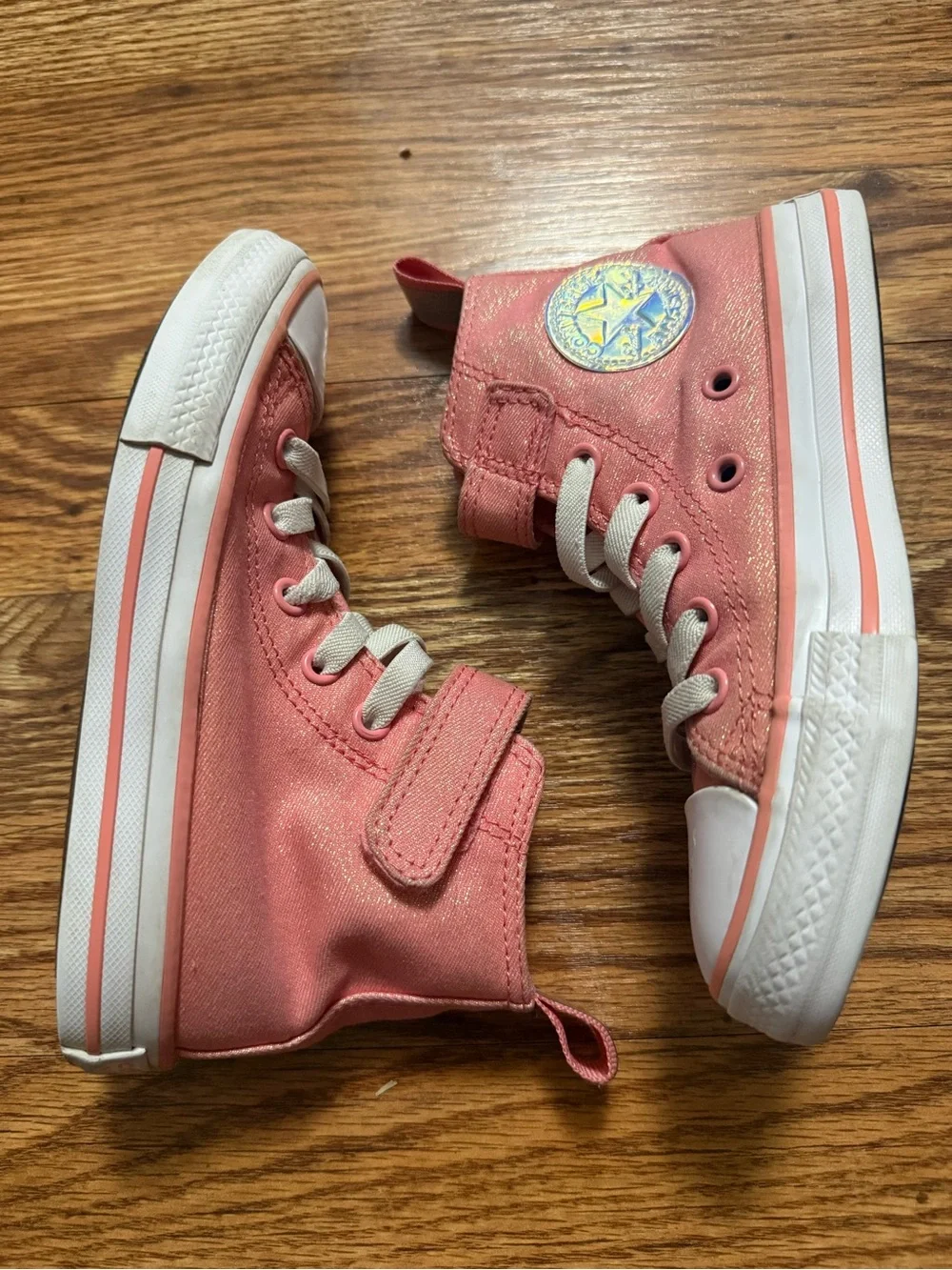 Converse Girls Chuck Taylor All Star Easy-On Iridescent High Top Shoes A03584F